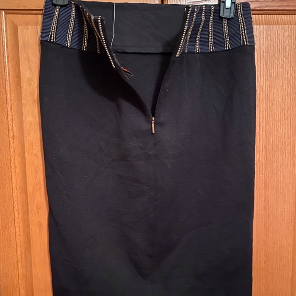 Women’s Tory Pencil skirt - Picture 4 of 5
